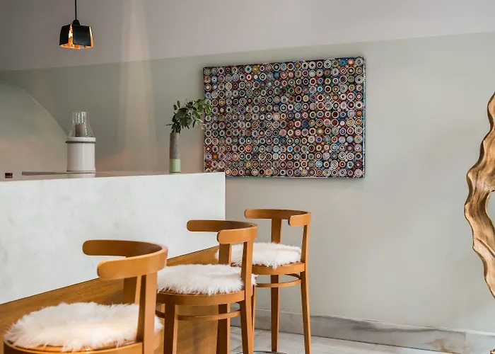 Hotel Avra Boutique 4*