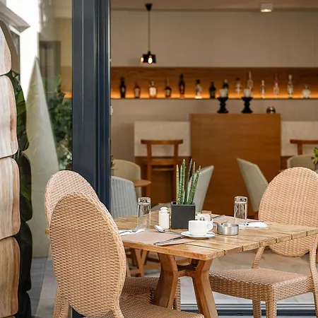 Avra Boutique Отель 4*
