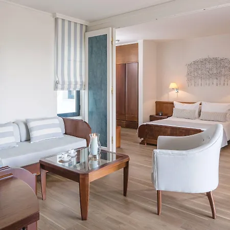 Avra Boutique Hotel 4*