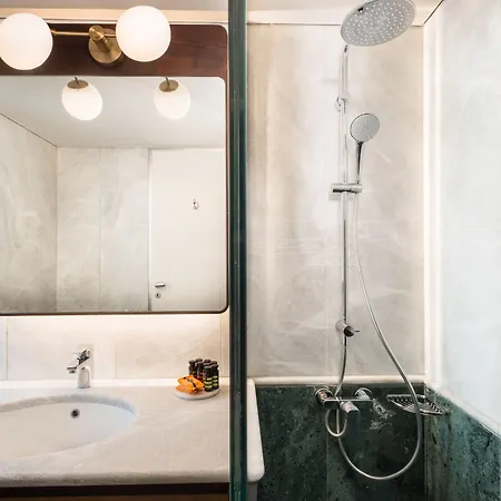 Avra Boutique Hotel 4*