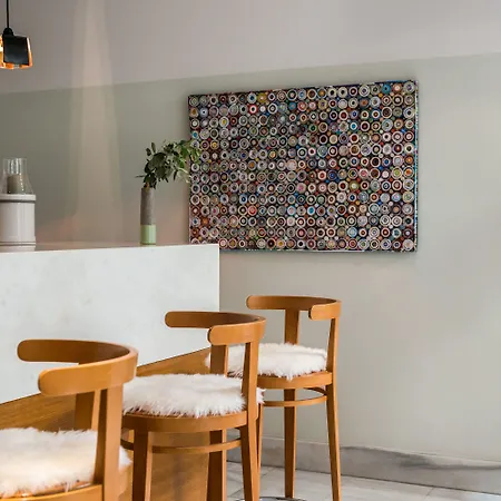 Отель Avra Boutique 4*