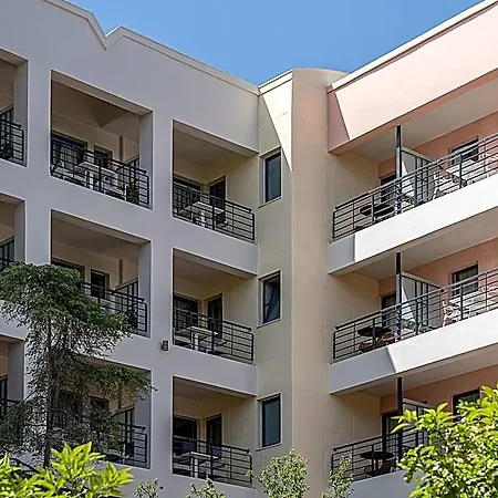 Avra Boutique 4*
