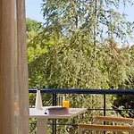 Avra Boutique 4*