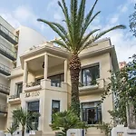 Hotell Avra Boutique 4*