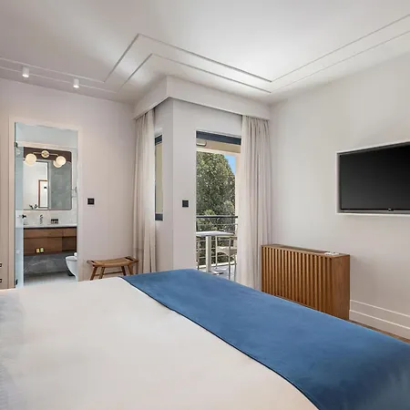 Avra Boutique 4*