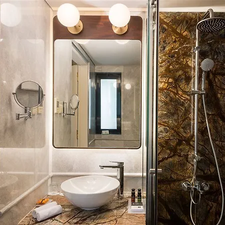 Avra Boutique Hotel 4*