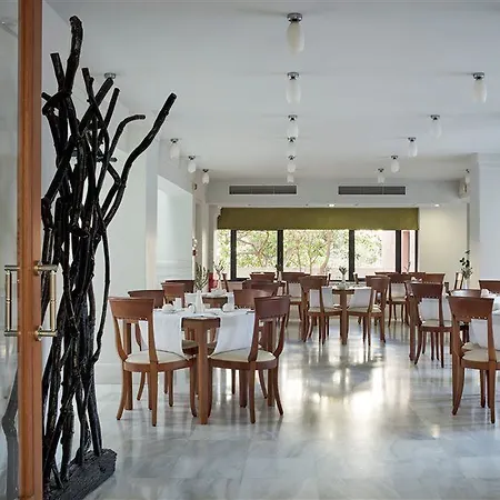 Avra Boutique Hotel 4*